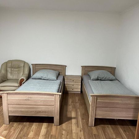 Messe Und Monteurzimmer Sehnde Kültér fotó