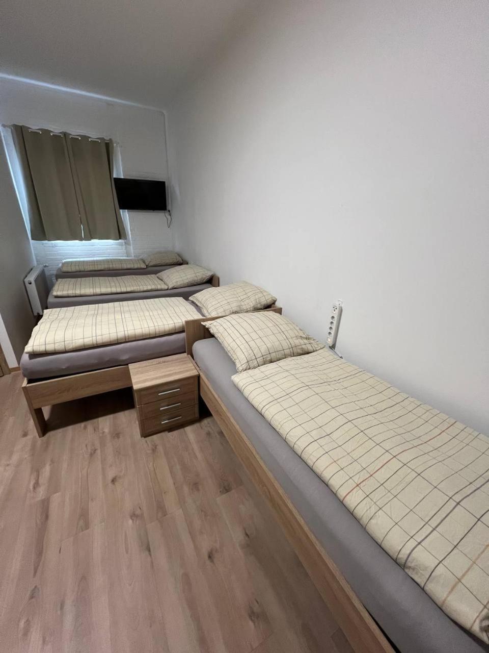 Messe Und Monteurzimmer Sehnde Kültér fotó