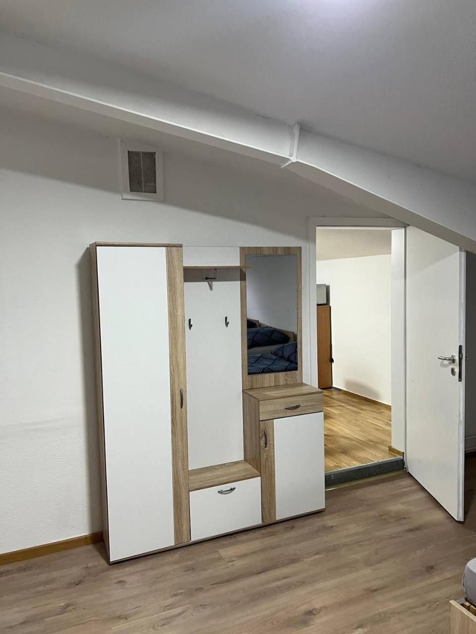 Messe Und Monteurzimmer Sehnde Kültér fotó