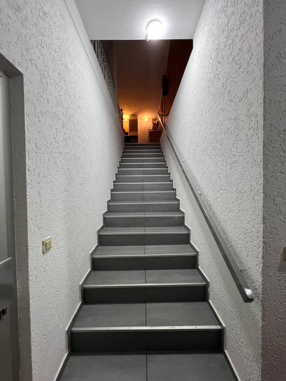 Messe Und Monteurzimmer Sehnde Kültér fotó