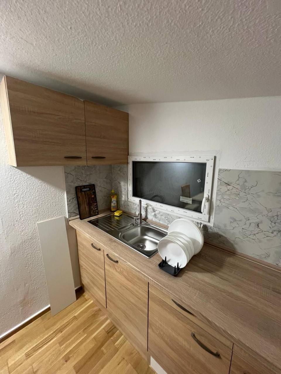 Messe Und Monteurzimmer Sehnde Kültér fotó